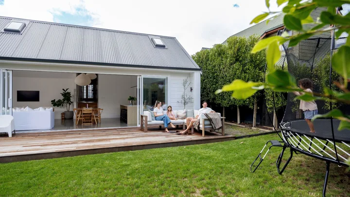 Tillbyggnad villa - bygglov och planering